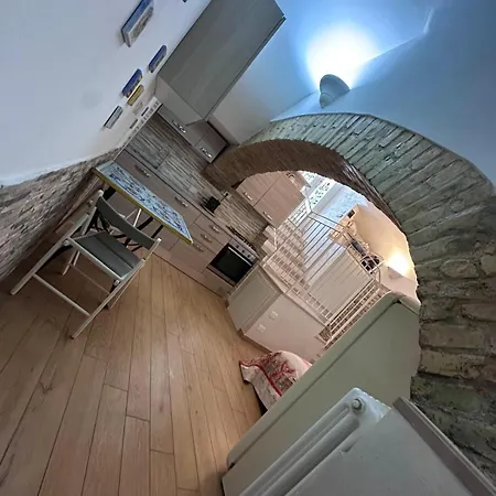 Vatican Stone * Róma